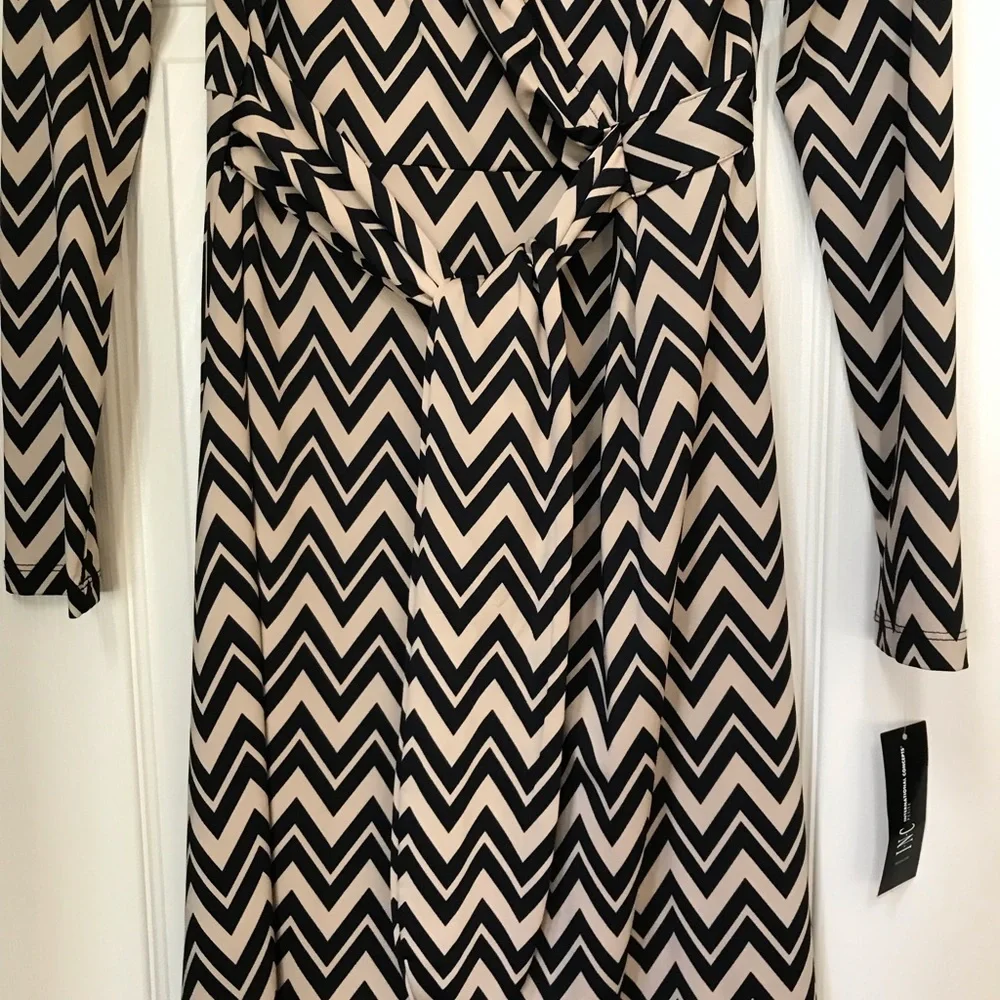 INC International Concepts Mod Zig Zag Print Wrap Dress - Picture 2 of 8